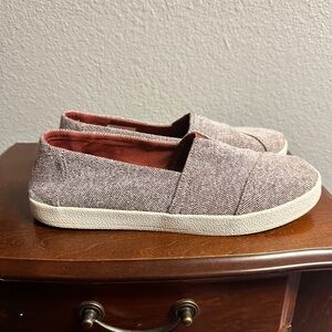 Toms Brown Flats